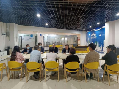 院長江濤帶隊赴重慶海峽兩岸青年創新創業基地開展訪企拓崗促就業活動