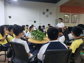 創新創業校企業合作新模式 學生員工雙卡雙待自由切換 記南信五葉草創新創業孵化基地