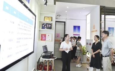 長沙市人社局開展“局長走流程” 推動就業(yè)服務(wù)更上一層樓