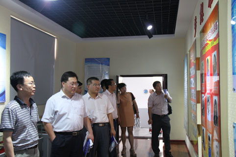 趙利寧帶隊(duì)考察銀川 西夏區(qū) 大學(xué)生創(chuàng)業(yè)孵化基地